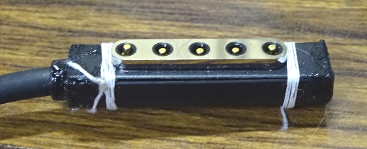 修理を終えたコネクタ