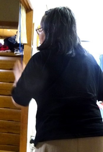 歩行自主トレ中にクマゼミの声を聞く